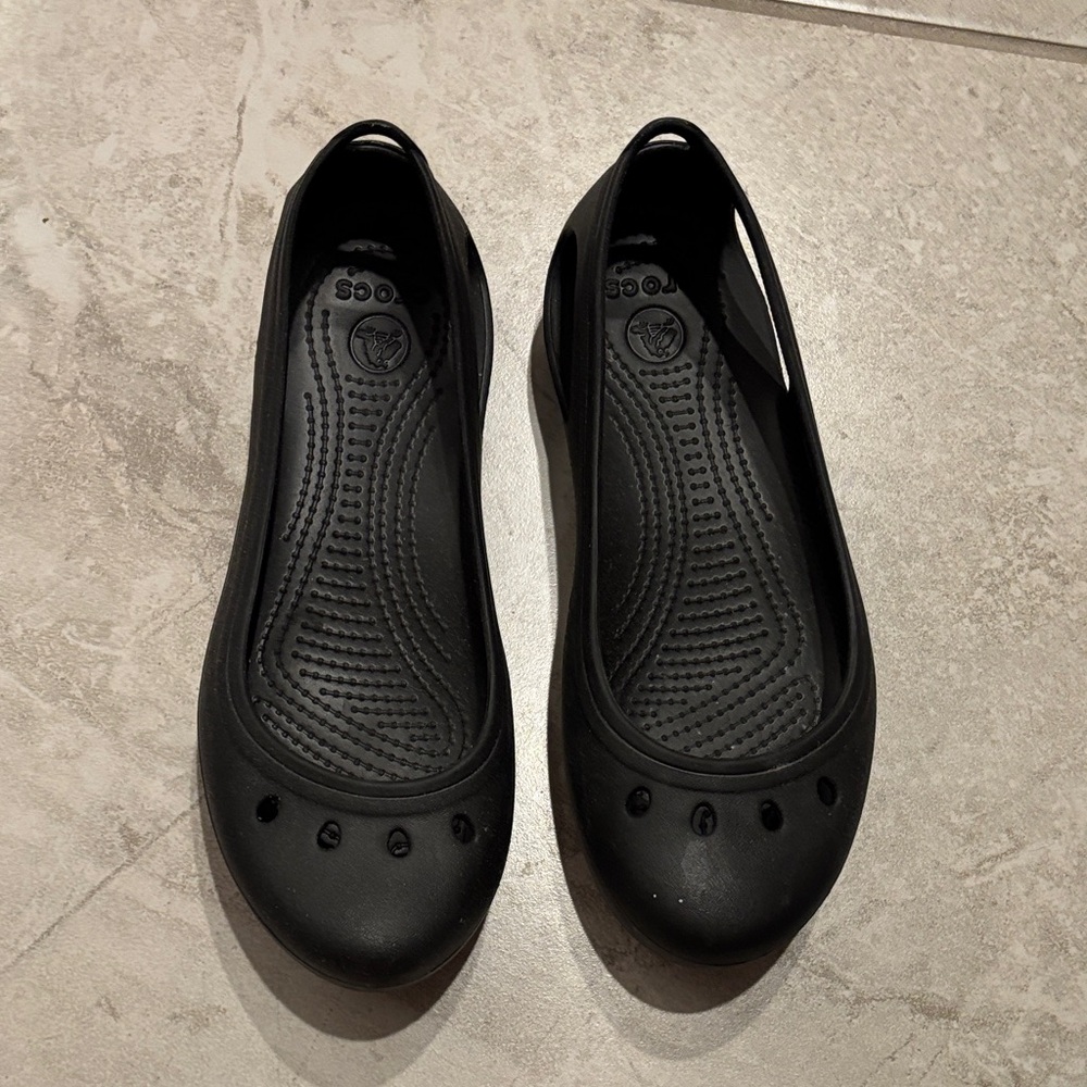 CROCS Women's Black Slip-On Ballet Flats